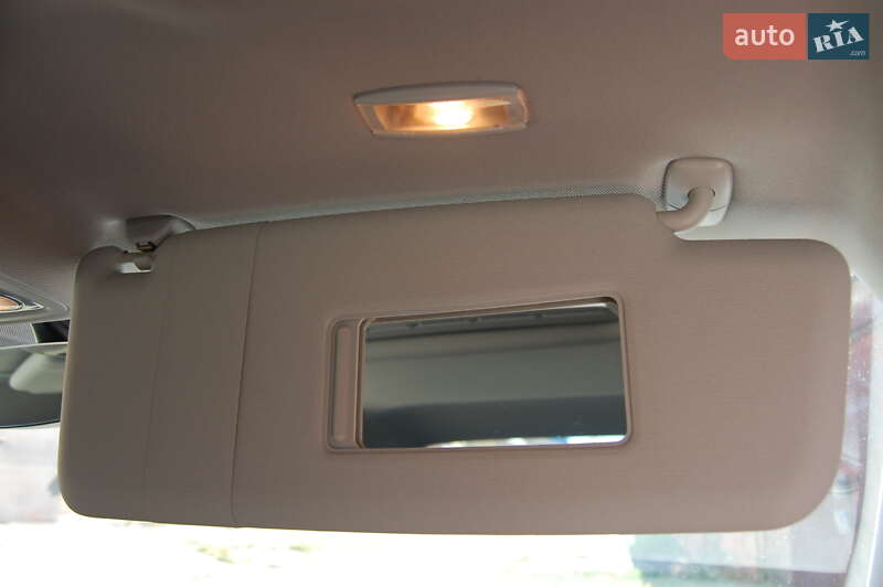 Седан Volkswagen Passat 2015 в Києві