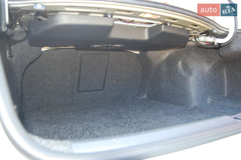 Седан Volkswagen Passat 2015 в Києві