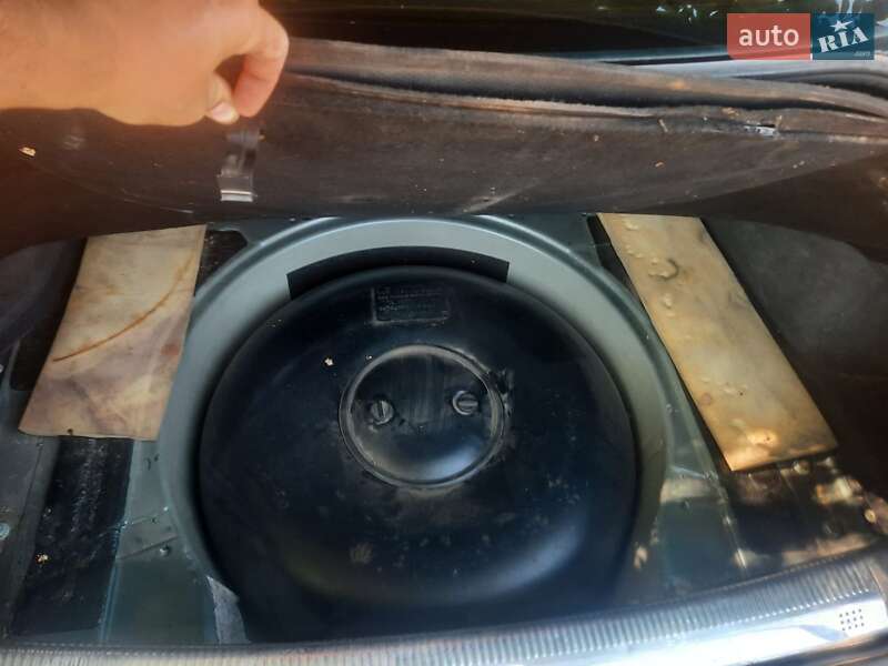 Седан Volkswagen Passat 2005 в Ананьеве