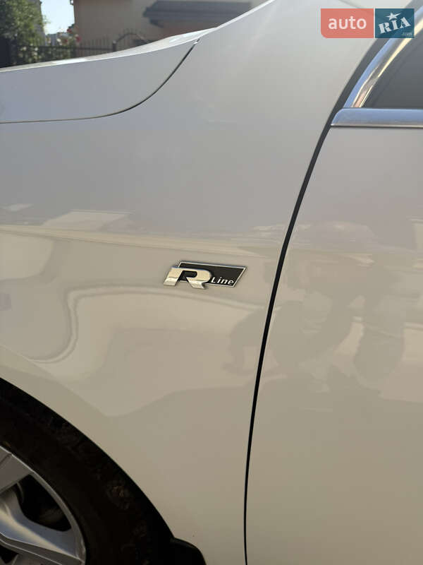 Универсал Volkswagen Passat 2012 в Львове