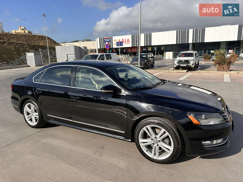 Седан Volkswagen Passat 2013 в Києві