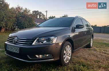 Універсал Volkswagen Passat 2014 в Києві