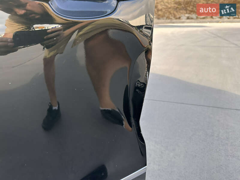 Седан Volkswagen Passat 2013 в Києві