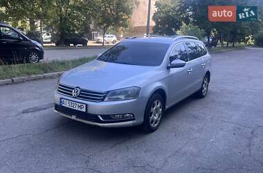Универсал Volkswagen Passat 2011 в Киеве