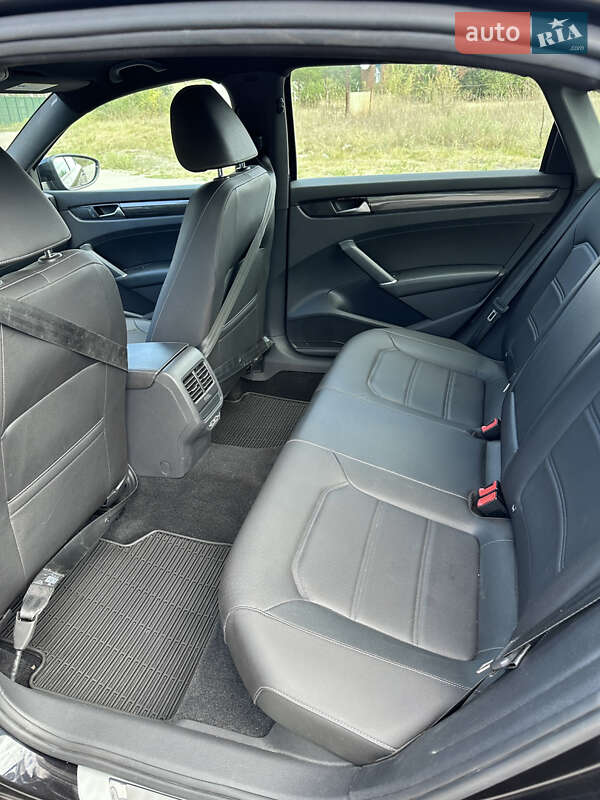 Седан Volkswagen Passat 2021 в Харькове