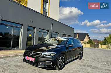 Универсал Volkswagen Passat 2020 в Луцке