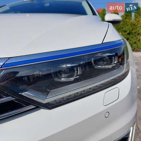 Универсал Volkswagen Passat 2017 в Луцке