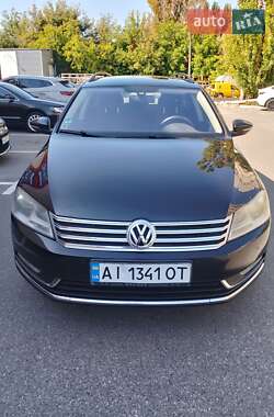 Універсал Volkswagen Passat 2011 в 