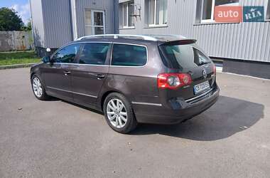 Універсал Volkswagen Passat 2005 в Сумах