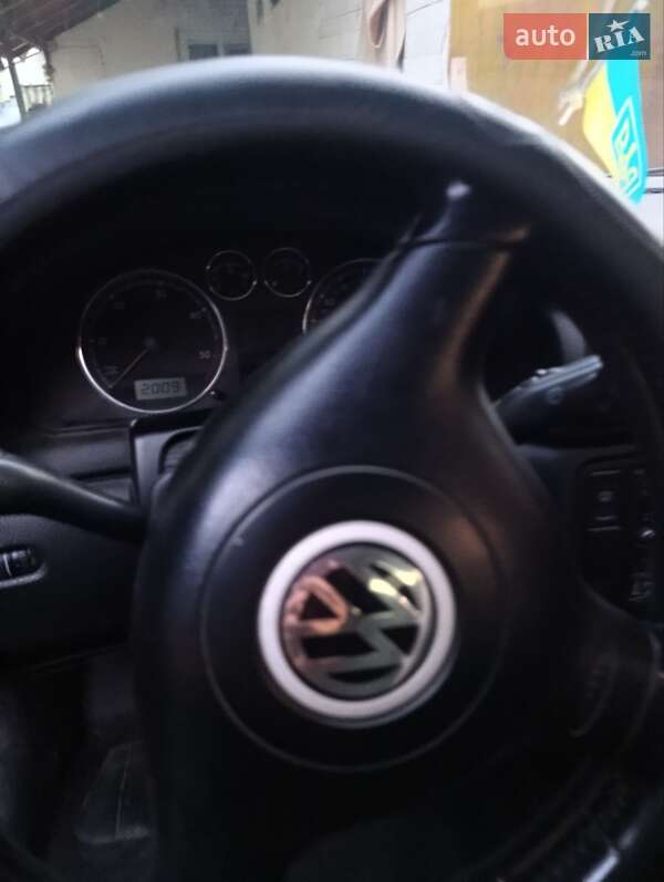 Седан Volkswagen Passat 2004 в Луцке фото 3 Седан Volkswagen Passat 2004 в Луцке