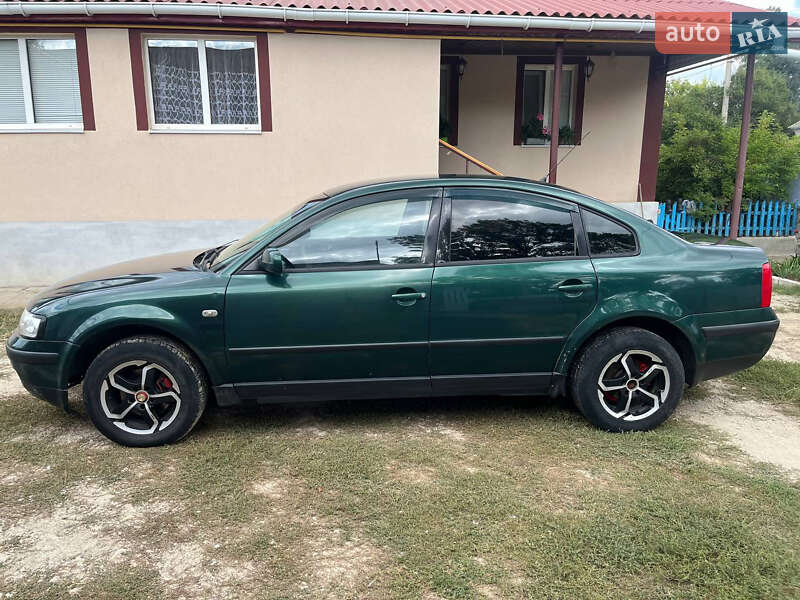 Седан Volkswagen Passat 2000 в Вінниці