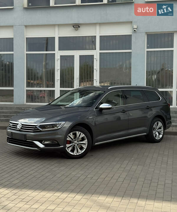 Универсал Volkswagen Passat 2017 в Житомире фото 2 Универсал Volkswagen Passat 2017 в Житомире