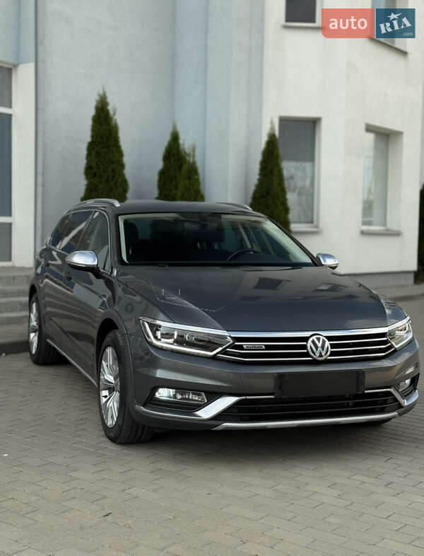 Универсал Volkswagen Passat 2017 в Житомире фото 11 Универсал Volkswagen Passat 2017 в Житомире