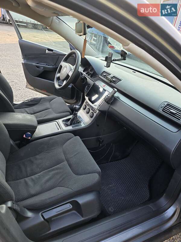 Универсал Volkswagen Passat 2007 в Черновцах