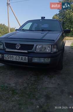 Седан Volkswagen Passat 1988 в Луцке