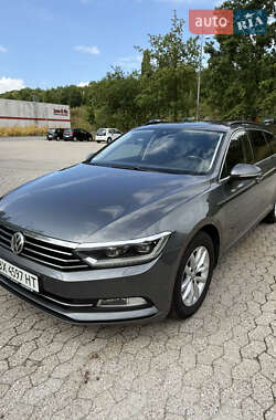 Универсал Volkswagen Passat 2015 в Хмельницком