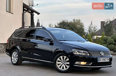 Універсал Volkswagen Passat 2012 в Стрию