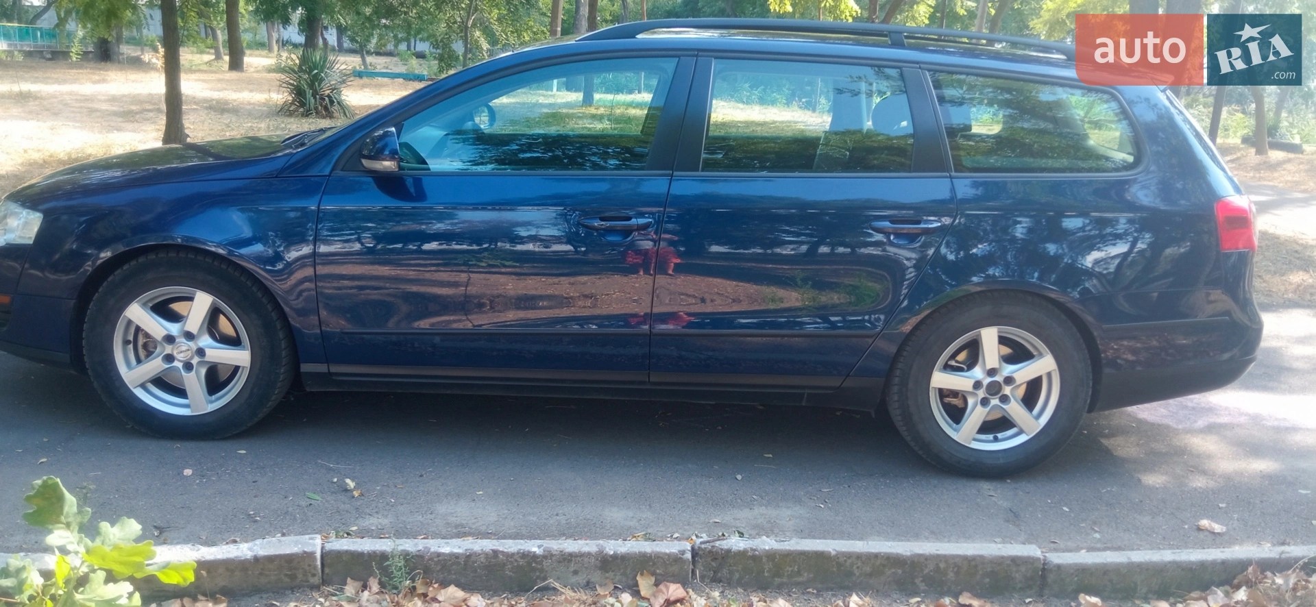 2010 Volkswagen Passat - мініатюра 6