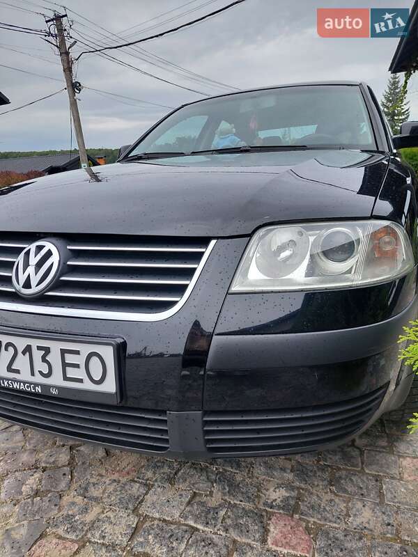 Седан Volkswagen Passat 2003 в Чернівцях