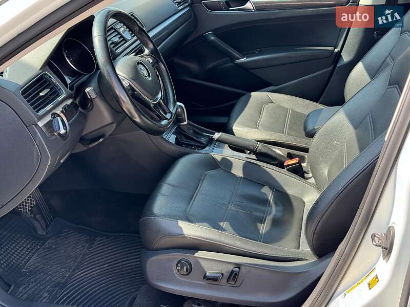 Седан Volkswagen Passat 2016 в Вінниці фото 14 Седан Volkswagen Passat 2016 в Вінниці