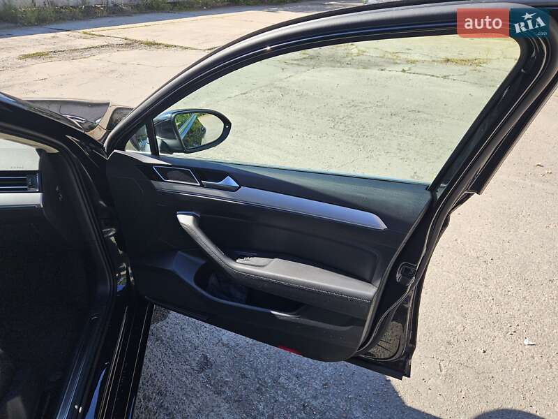 Універсал Volkswagen Passat 2017 в Українці