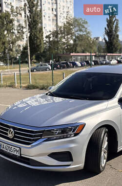 Седан Volkswagen Passat 2020 в Києві