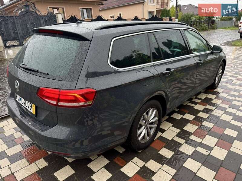 Универсал Volkswagen Passat 2019 в Ужгороде