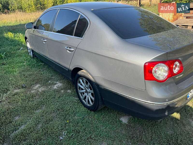 Седан Volkswagen Passat 2007 в Харкові