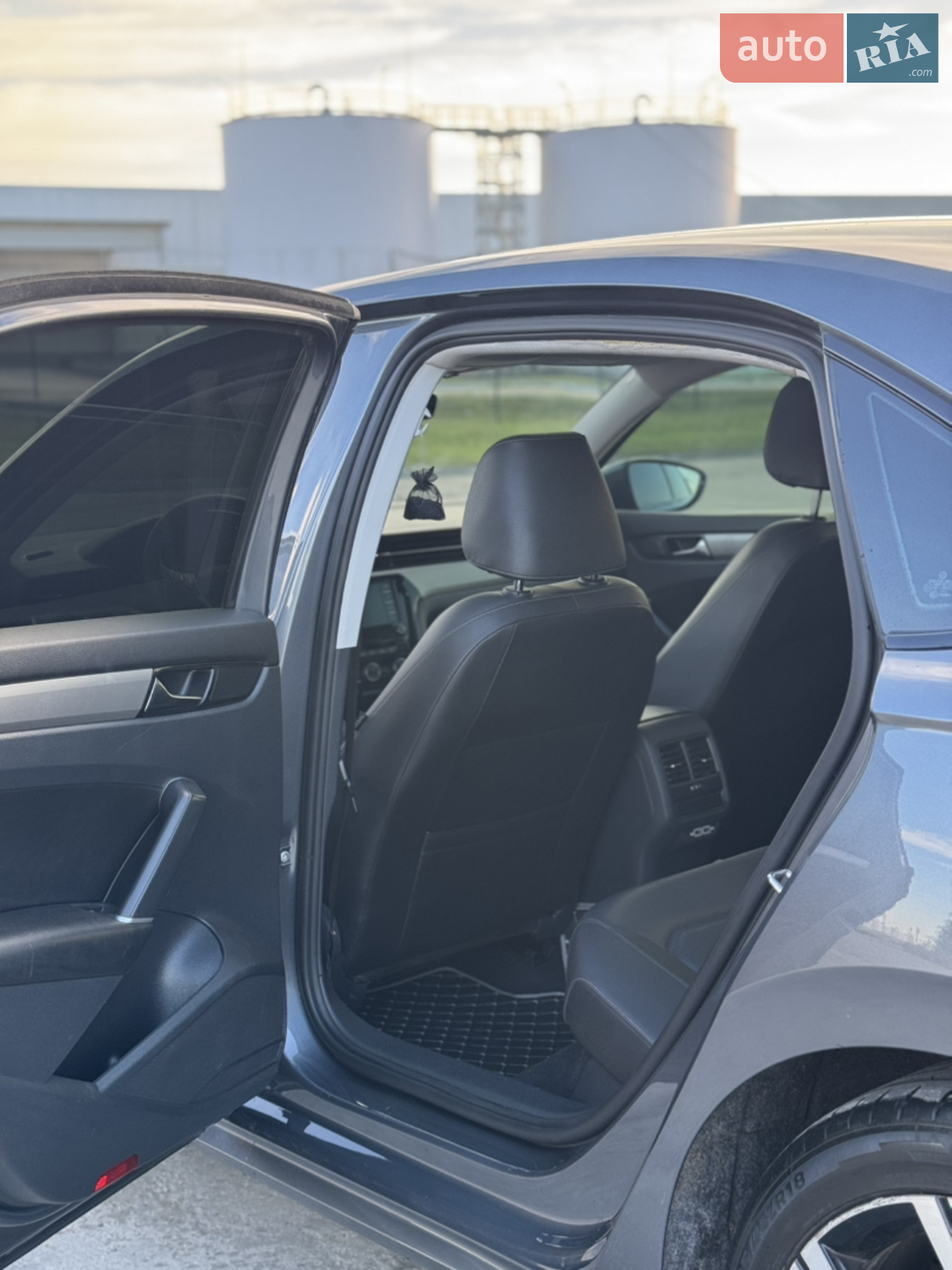 2021 Volkswagen Passat - мініатюра 10