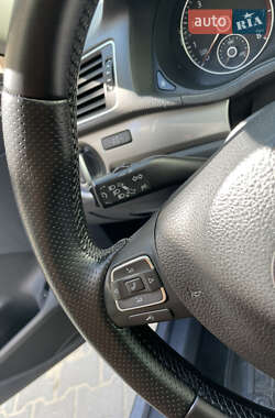 Седан Volkswagen Passat 2011 в 