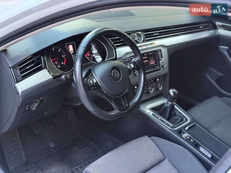 Универсал Volkswagen Passat 2017 в Новомосковске