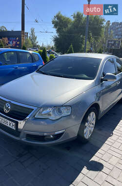 Седан Volkswagen Passat 2010 в Запорожье