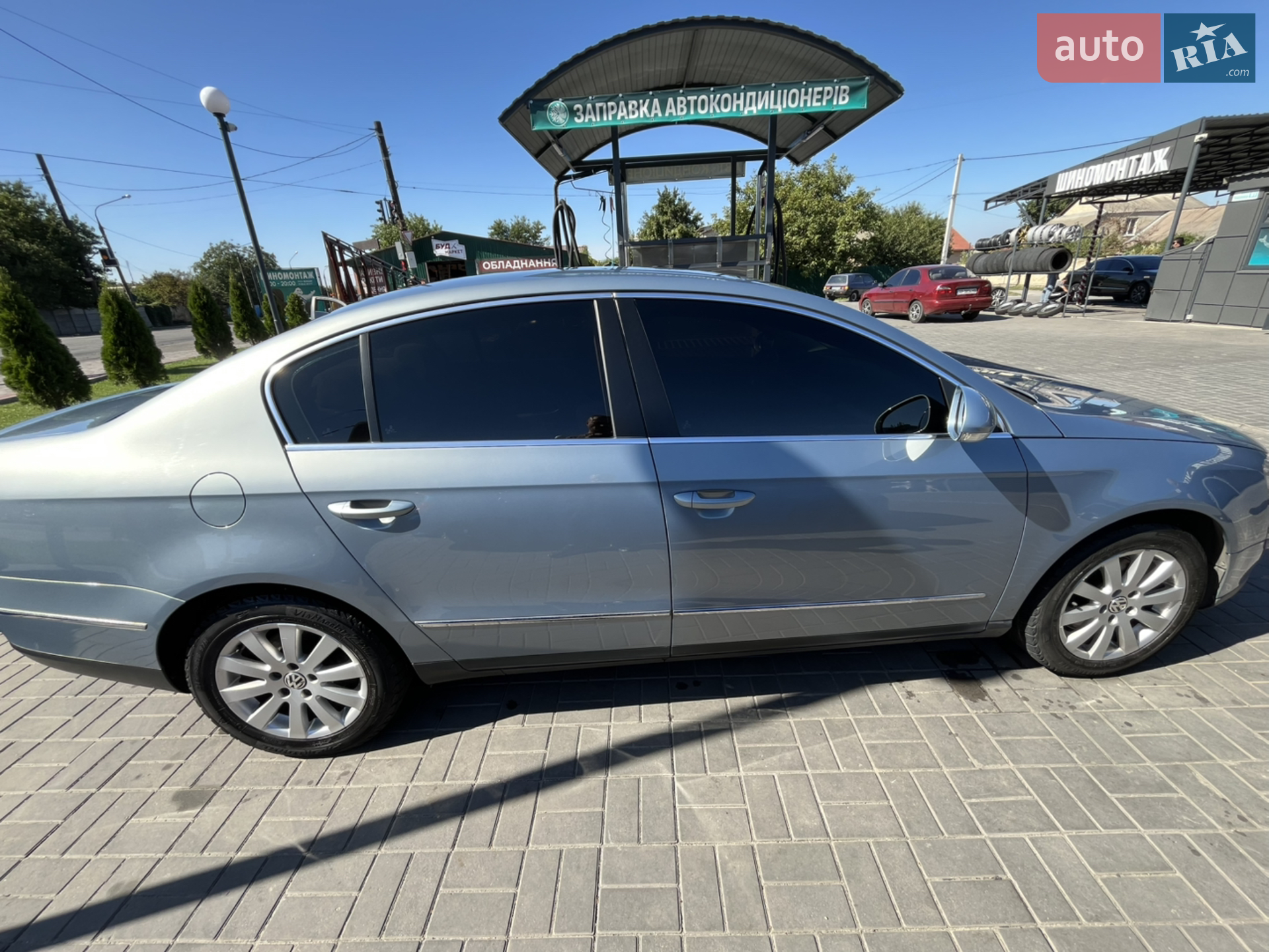2010 Volkswagen Passat - мініатюра 4