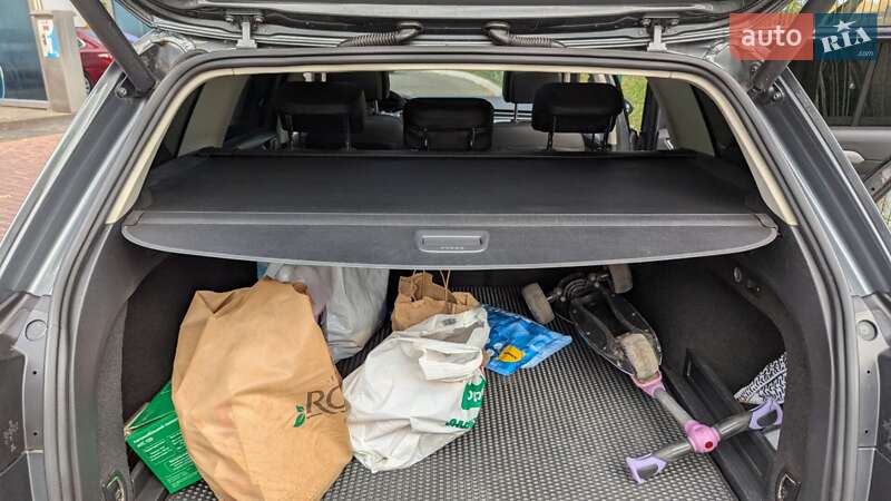 Универсал Volkswagen Passat 2015 в Киеве