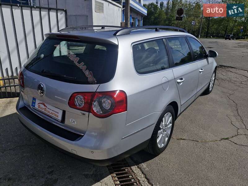 Універсал Volkswagen Passat 2009 в Миколаєві