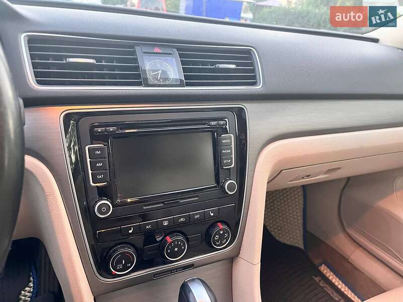 Седан Volkswagen Passat 2014 в Петропавловке