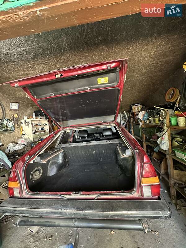 Универсал Volkswagen Passat 1982 в Тарутине