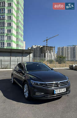 Седан Volkswagen Passat 2020 в Одесі
