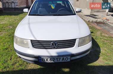 Седан Volkswagen Passat 1997 в Ізяславі