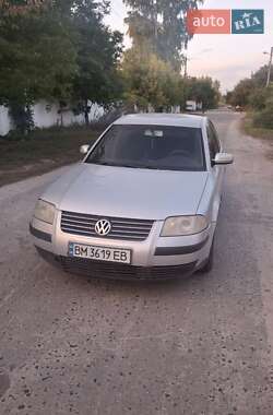Седан Volkswagen Passat 2001 в Ахтырке