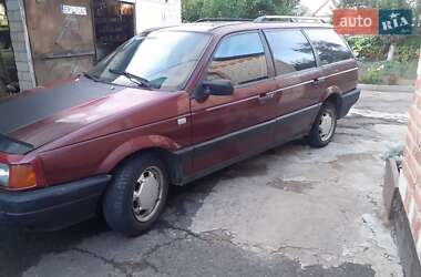 Універсал Volkswagen Passat 1992 в Лубнах