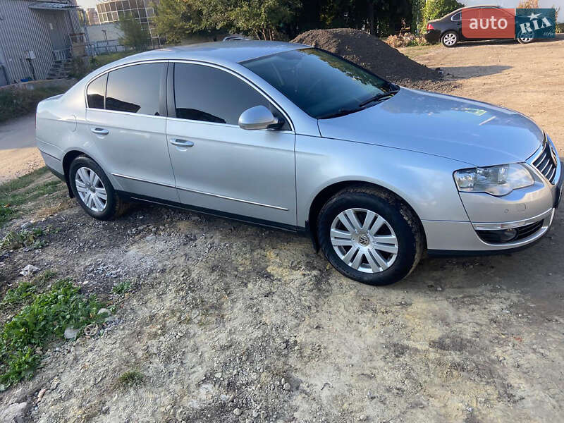 Седан Volkswagen Passat 2008 в Харькове