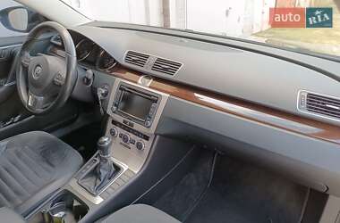 Седан Volkswagen Passat 2012 в 