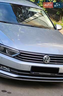Універсал Volkswagen Passat 2016 в Кропивницькому