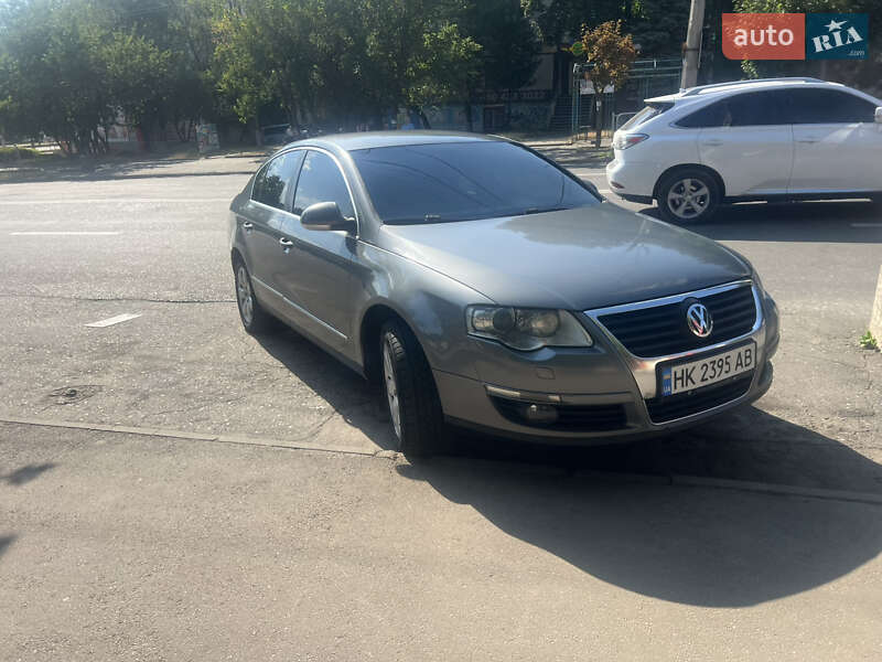 Седан Volkswagen Passat 2006 в Первомайську