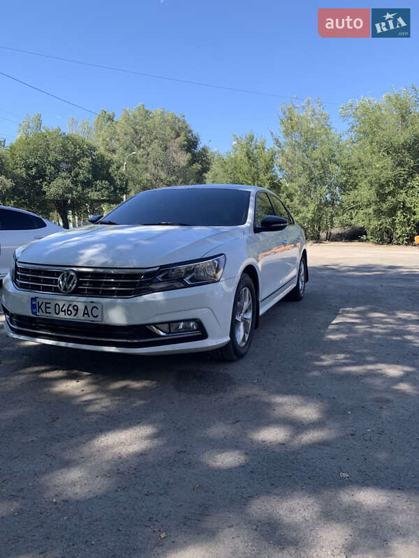 Седан Volkswagen Passat 2017 в Днепре фото 2 Седан Volkswagen Passat 2017 в Днепре