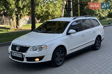 Универсал Volkswagen Passat 2005 в Звягеле