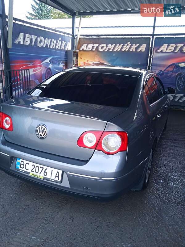 Седан Volkswagen Passat 2007 в Львове