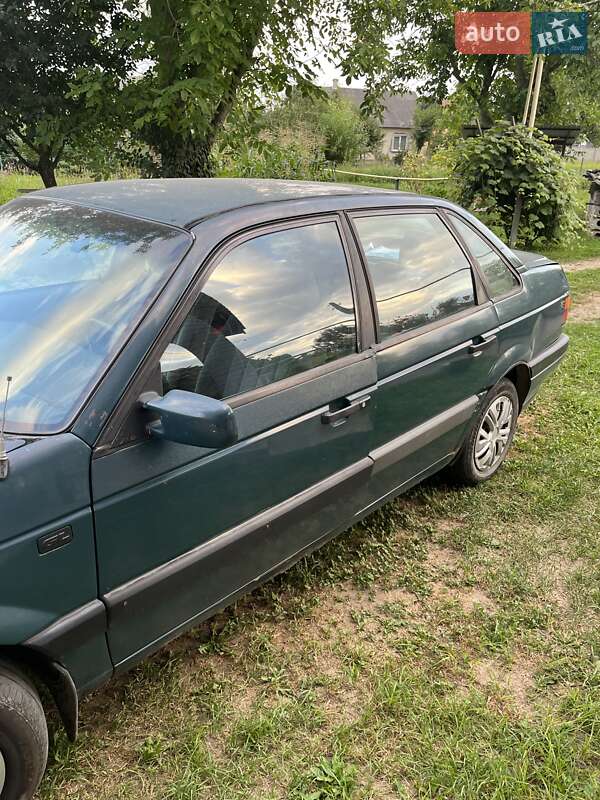 Седан Volkswagen Passat 1988 в Калуше фото 7 Седан Volkswagen Passat 1988 в Калуше
