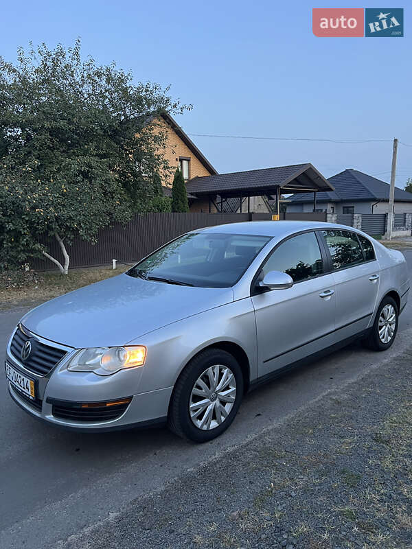 Седан Volkswagen Passat 2007 в Ковеле